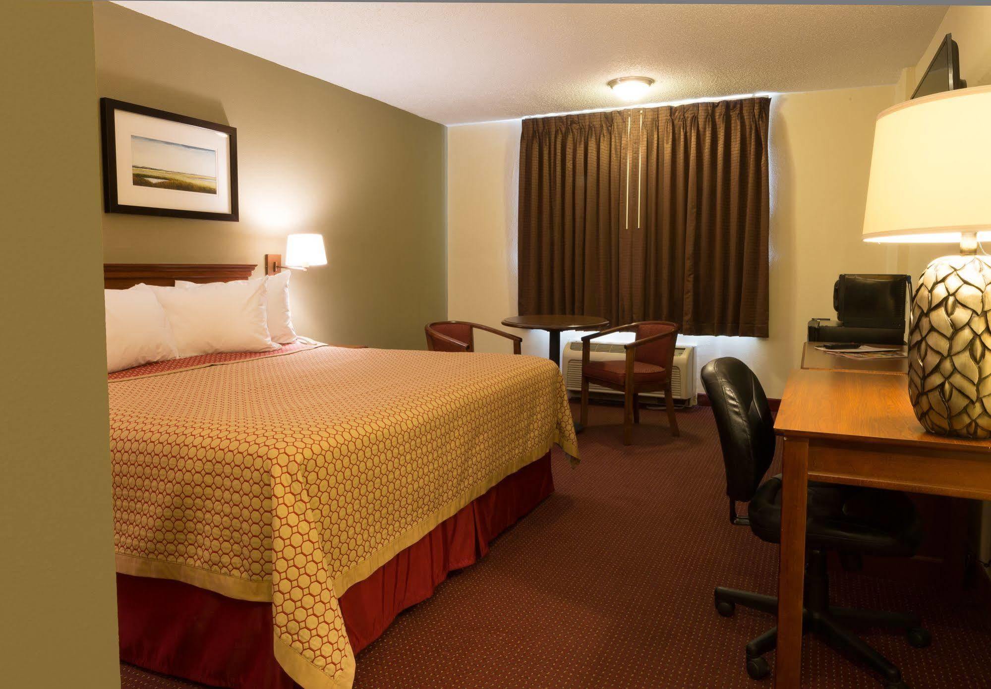 Marina Inn & Suites Chalmette-New Orleans מראה חיצוני תמונה